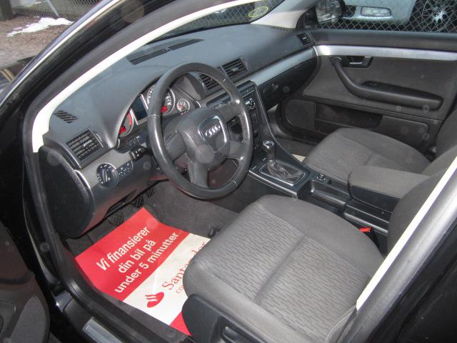Audi A4 1,8 T 163 S-line Limusine