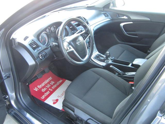 Opel Insignia 1,8 edition